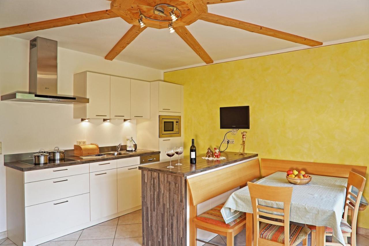 Huterhof Apt Wiesengrund 2 Riobianco Buitenkant foto